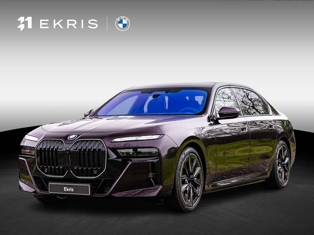 BMW i7