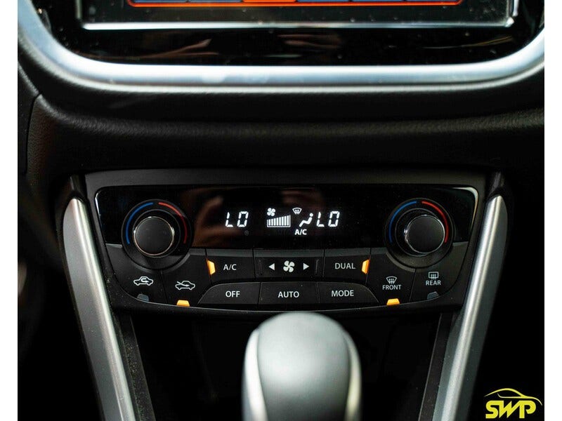 Suzuki Cross (5)