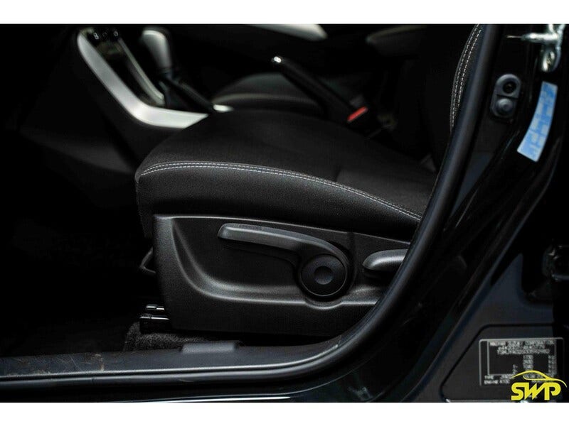 Suzuki Cross (10)