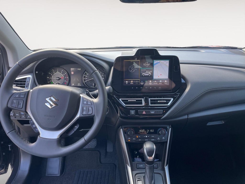 Suzuki Cross (14)