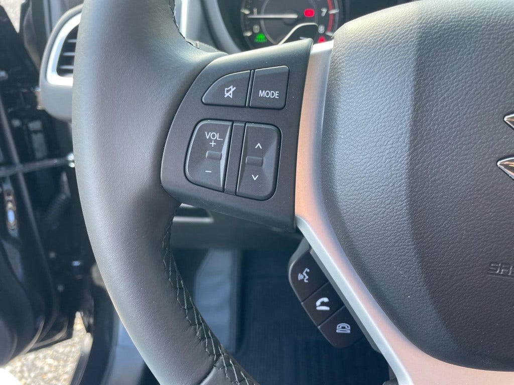Suzuki Cross (16)