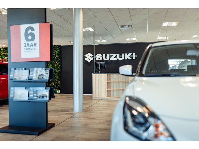 Suzuki Cross (22)