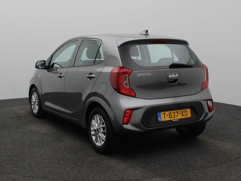 Kia Picanto (2)