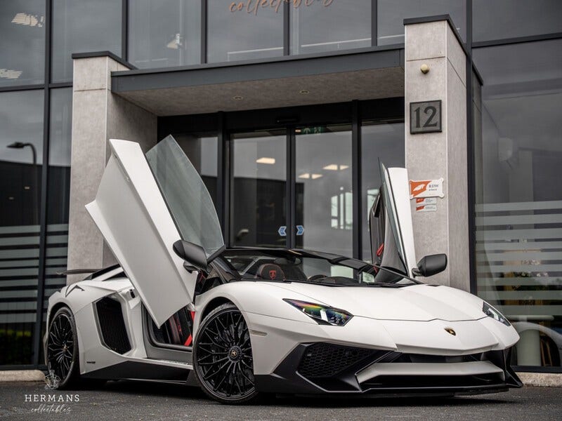 Lamborghini Aventador