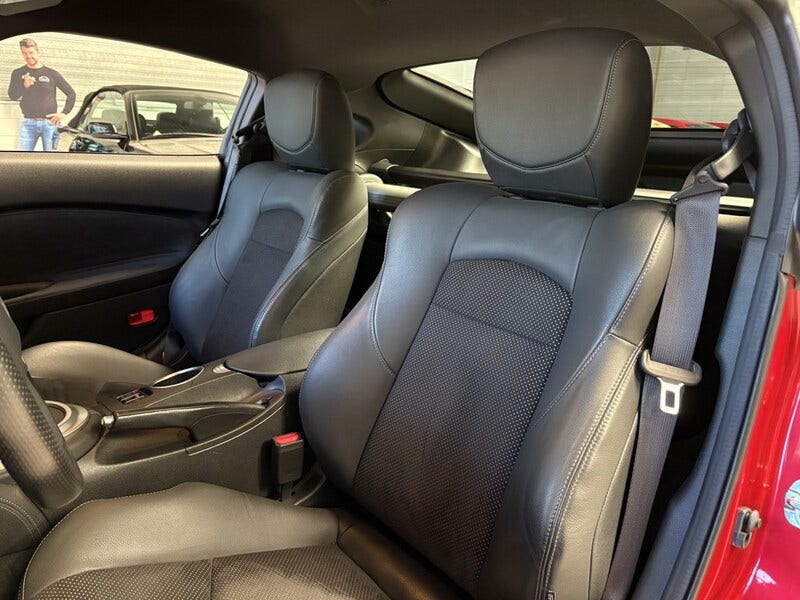 Nissan 370Z (16)