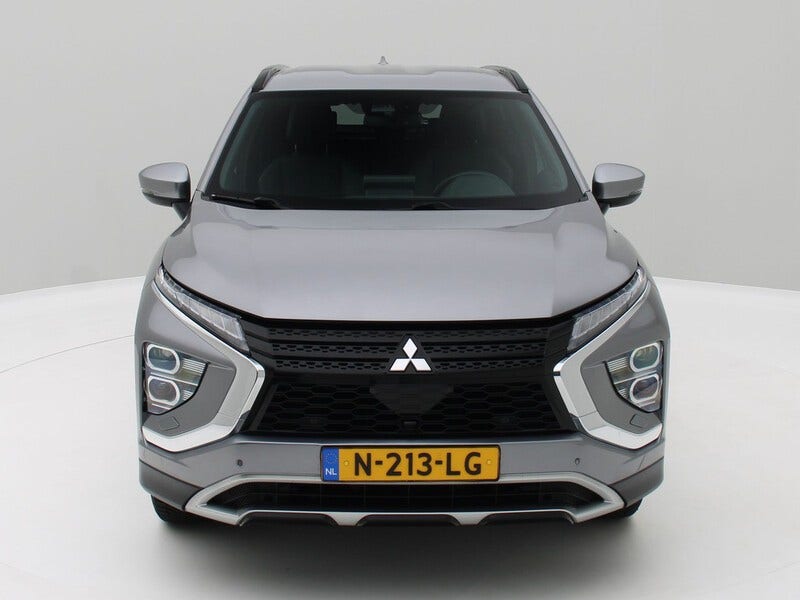 Mitsubishi Eclipse Cross (8)