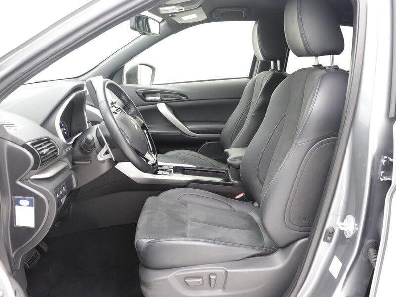 Mitsubishi Eclipse Cross (11)