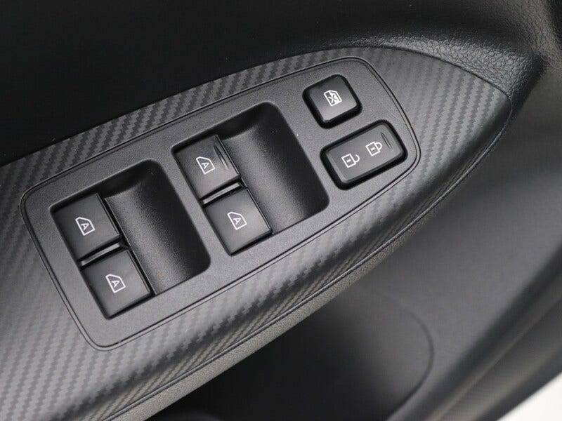 Mitsubishi Eclipse Cross (24)