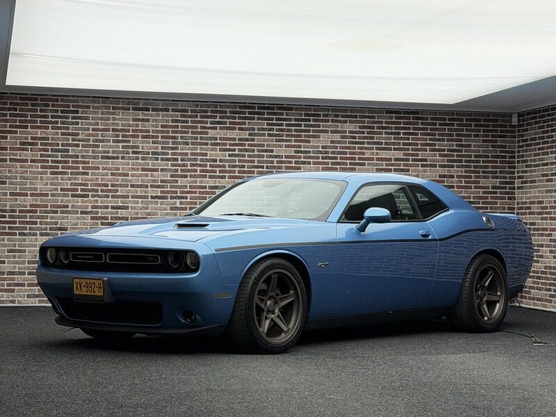 Dodge Challenger