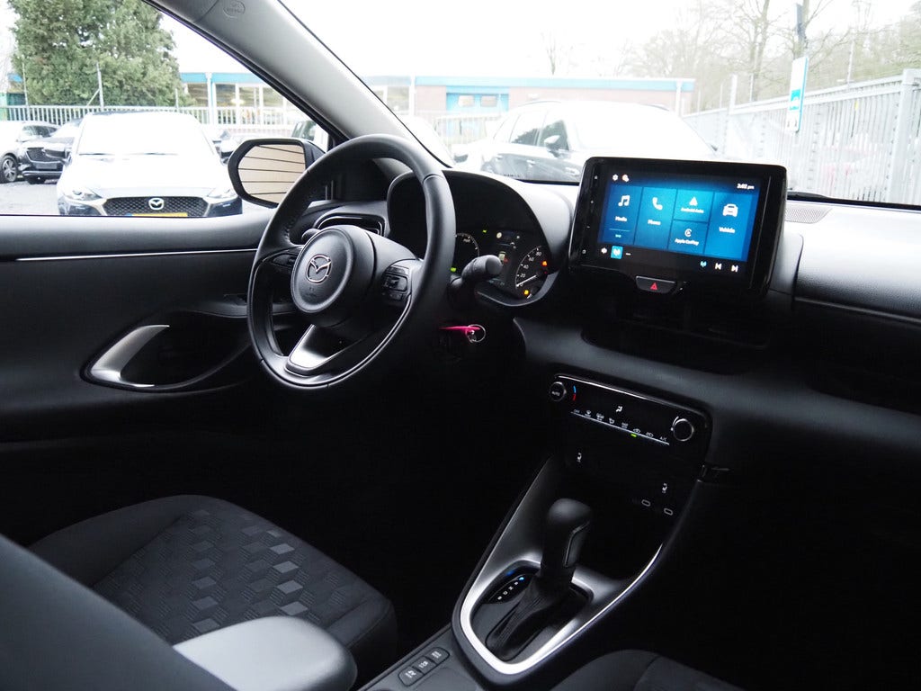 Mazda 2 Hybrid (11)