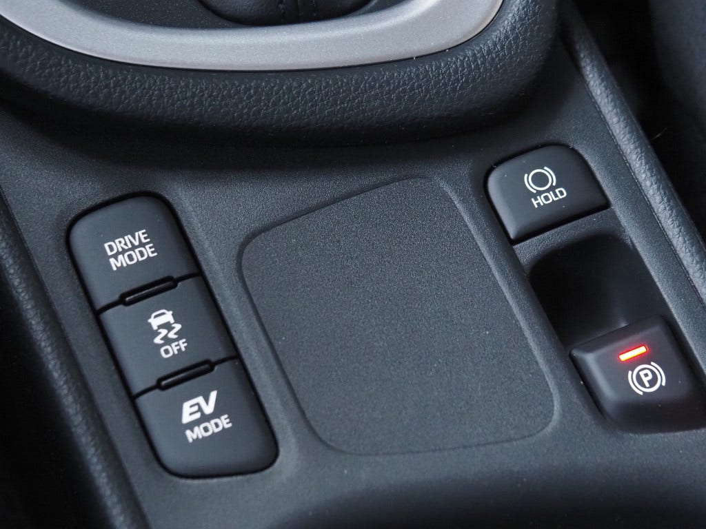 Mazda 2 Hybrid (24)