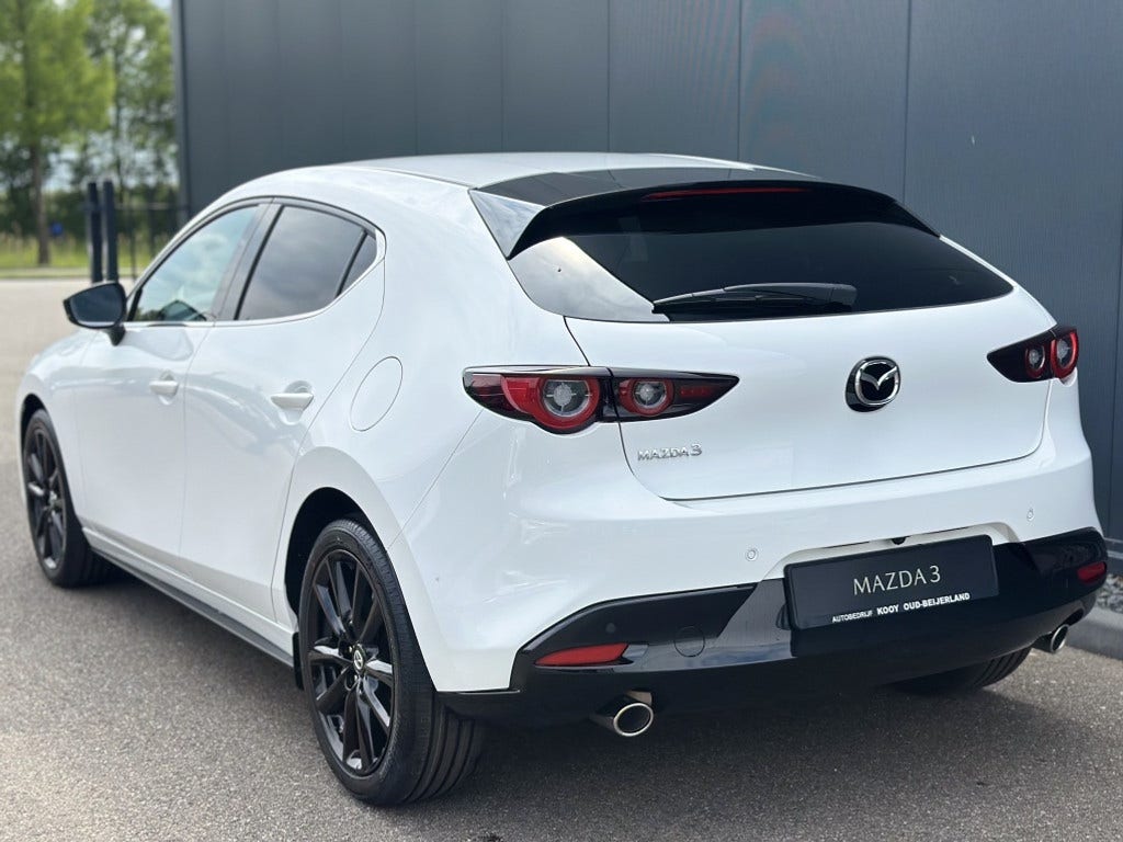 Mazda 3 (2)