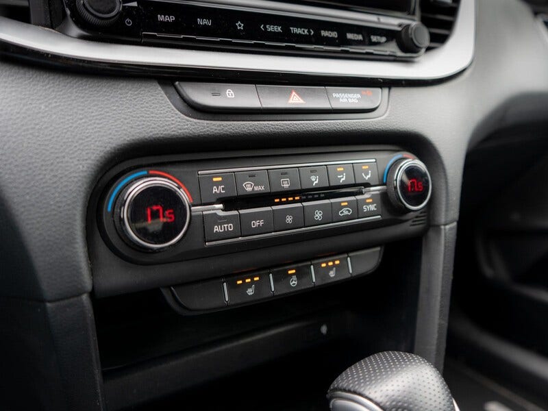Kia Ceed (18)