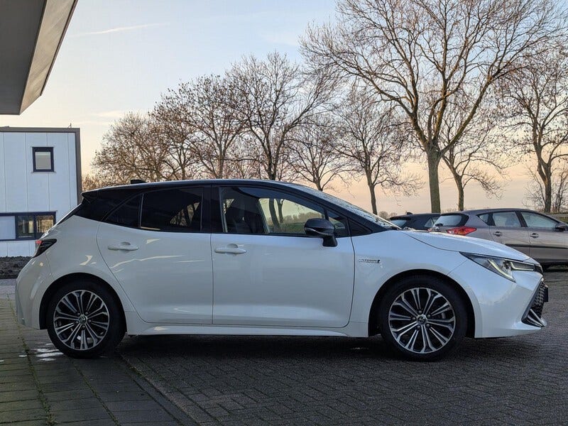 Toyota Corolla (5)
