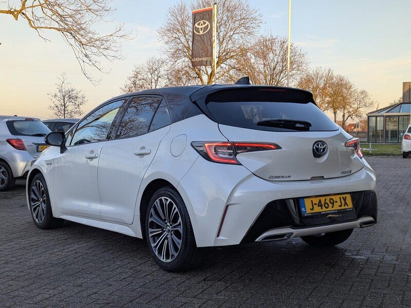 Toyota Corolla (13)