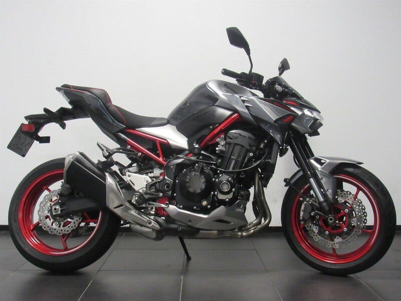 Kawasaki Z900