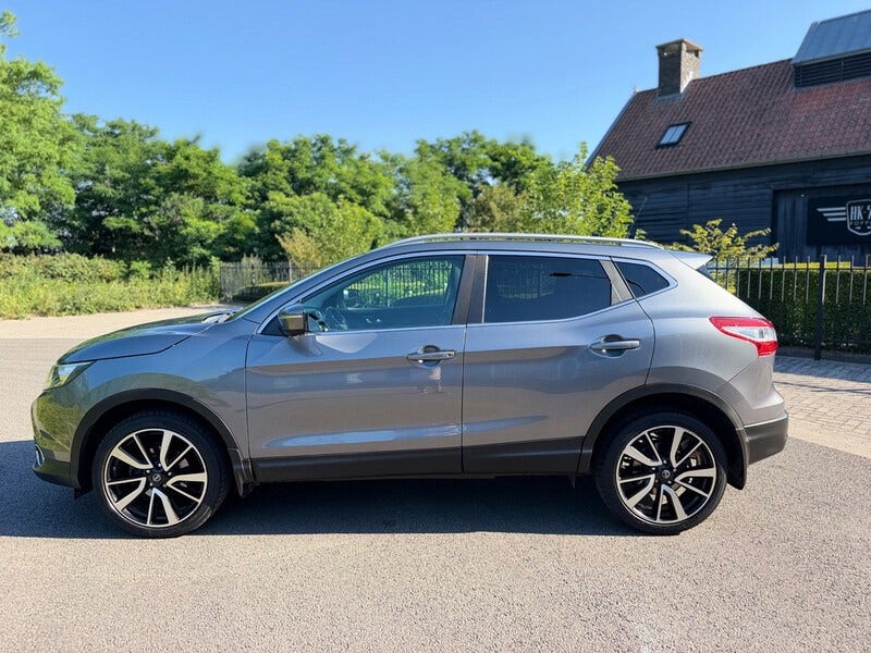 Nissan Qashqai (2)