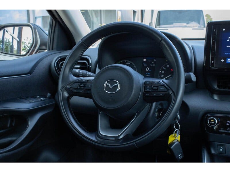 Mazda 2 Hybrid (14)