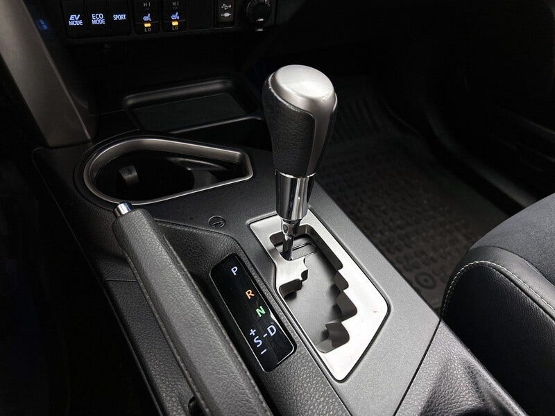 Toyota RAV4 (11)