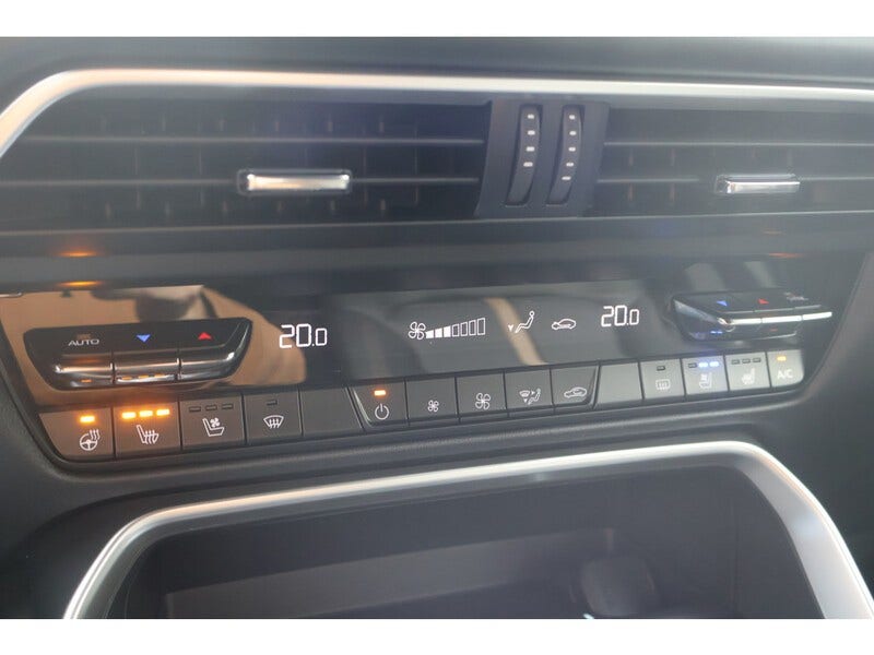 Mazda CX-60 (16)