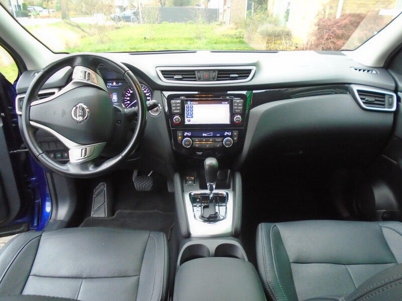 Nissan Qashqai (2)