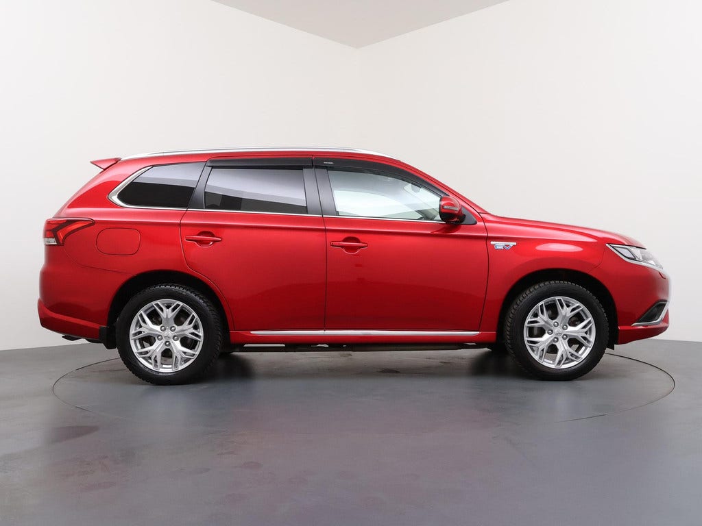Mitsubishi Outlander (6)