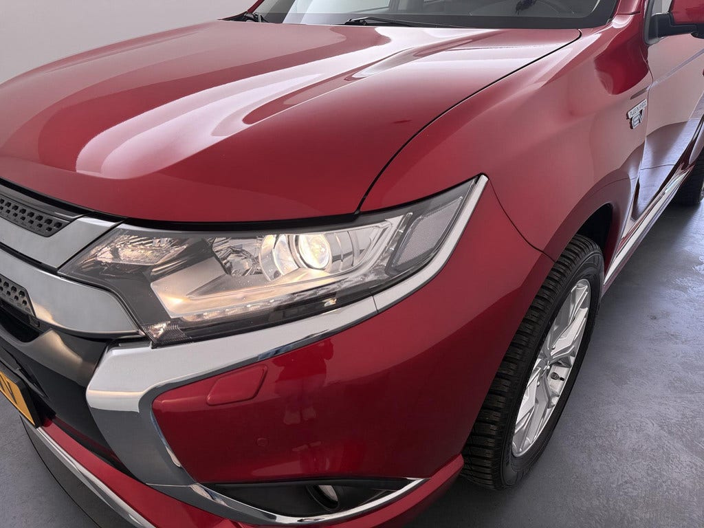 Mitsubishi Outlander (15)