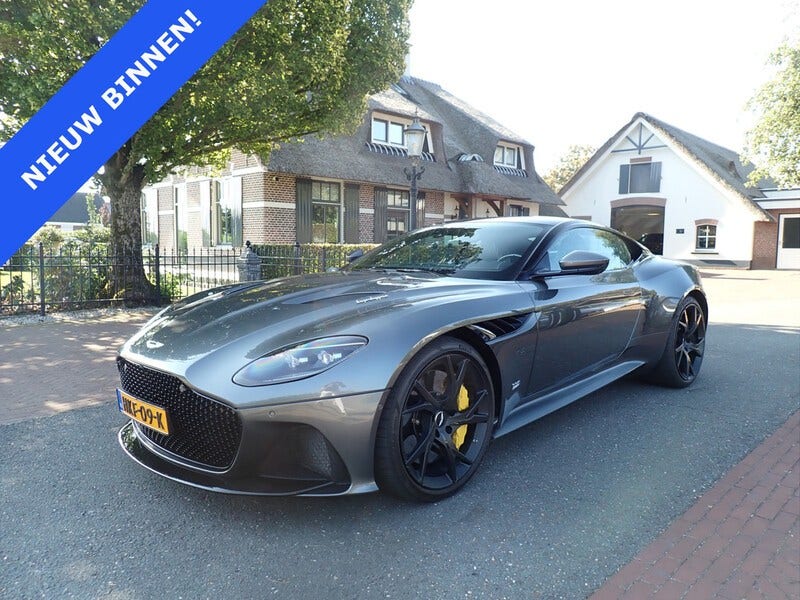 Aston Martin DBS