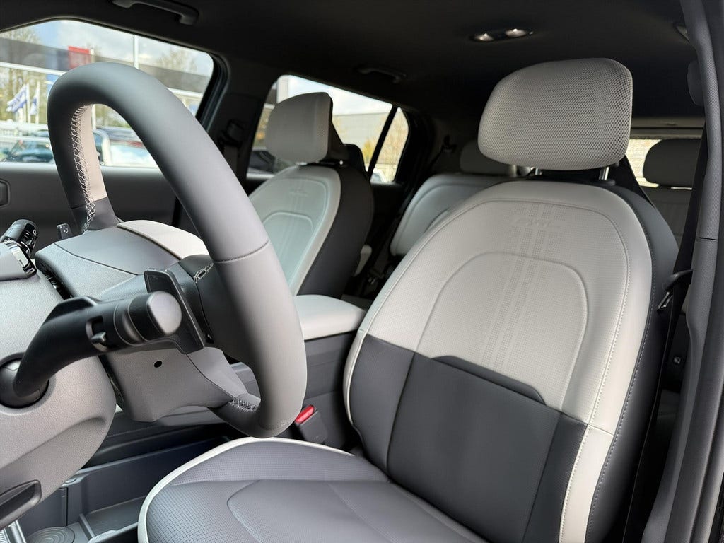 Kia EV3 (17)