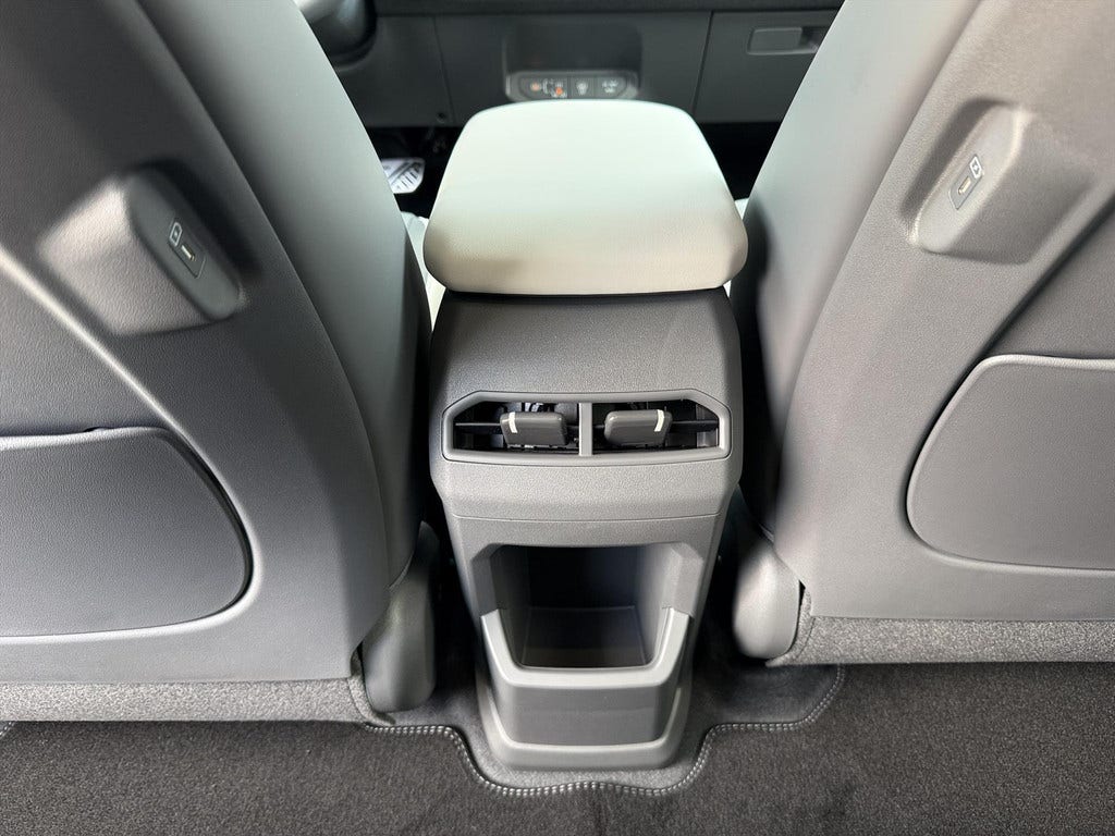 Kia EV3 (24)