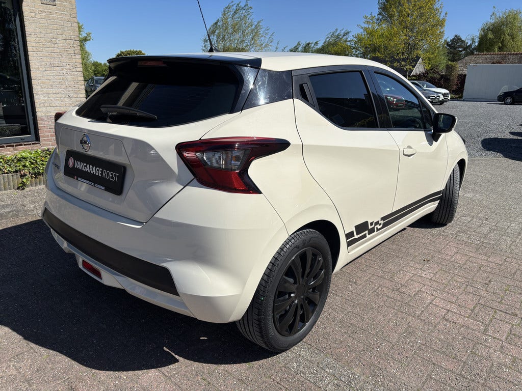 Nissan Micra (2)