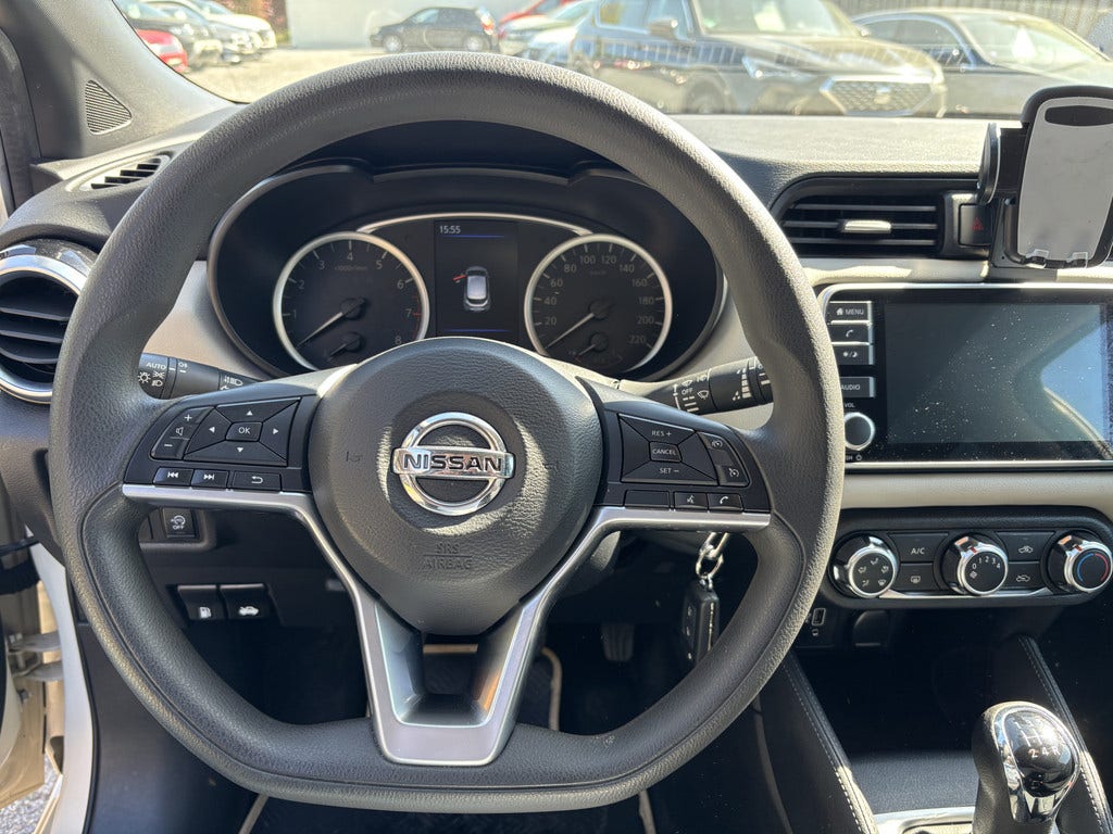 Nissan Micra (4)
