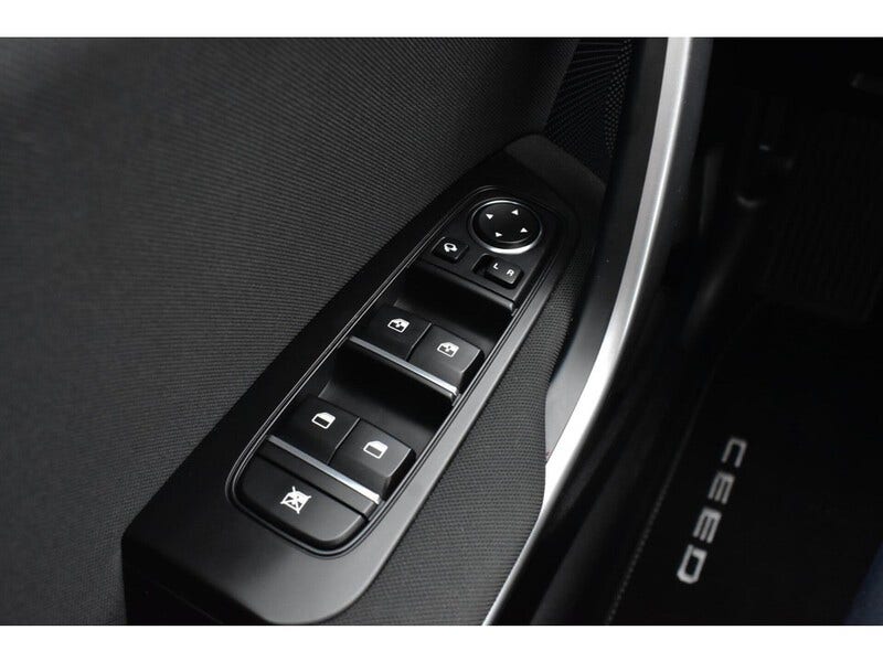 Kia Ceed (23)