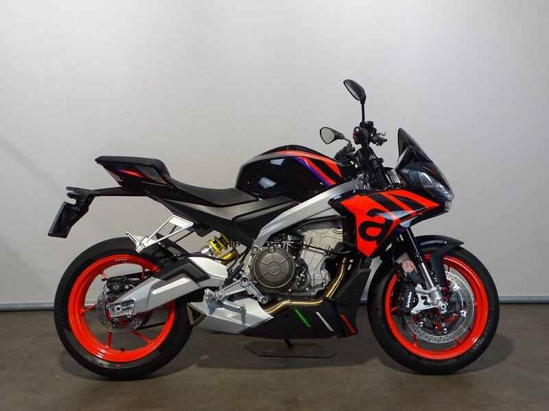 Aprilia Tuono 660