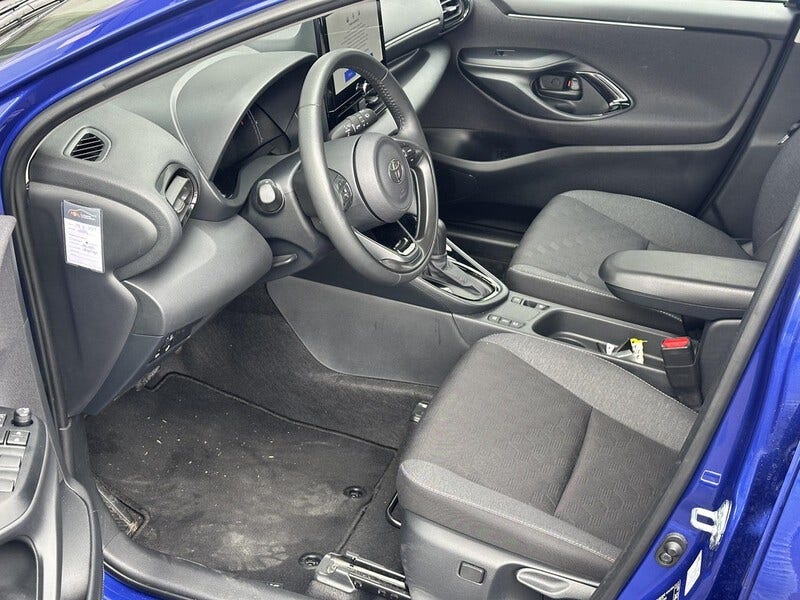 Toyota Yaris (9)