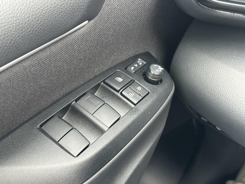 Toyota Yaris (21)