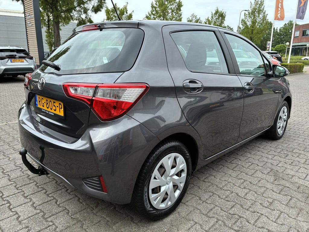 Toyota Yaris (2)
