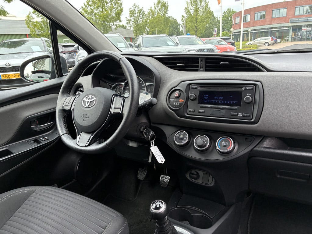 Toyota Yaris (3)