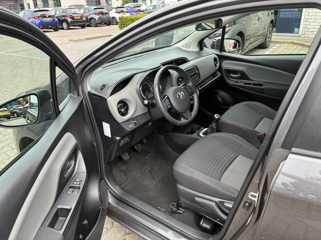 Toyota Yaris (11)