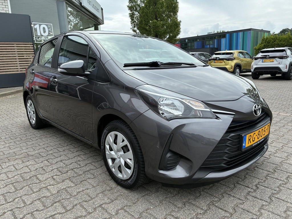 Toyota Yaris (6)
