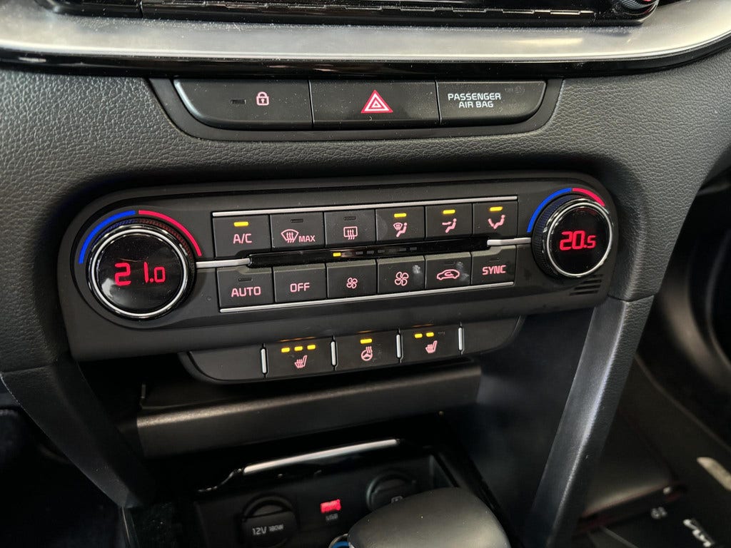 Kia ProCeed (17)