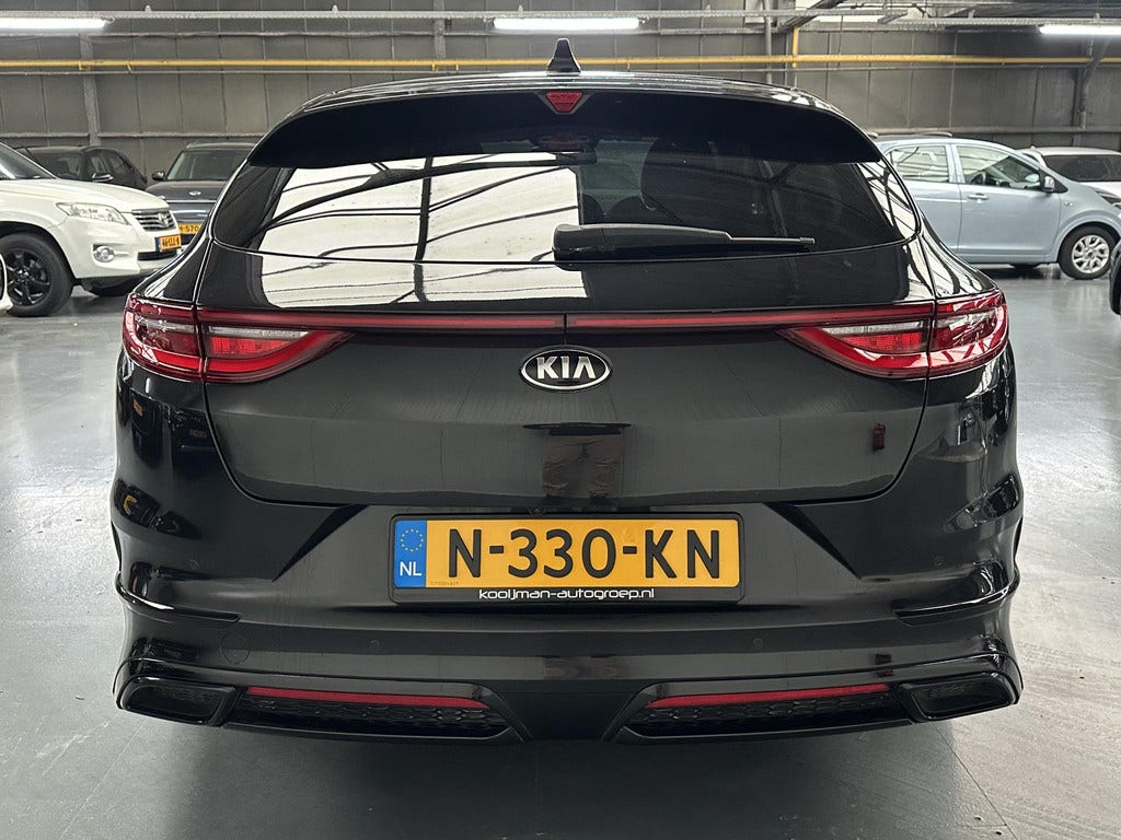 Kia ProCeed (19)