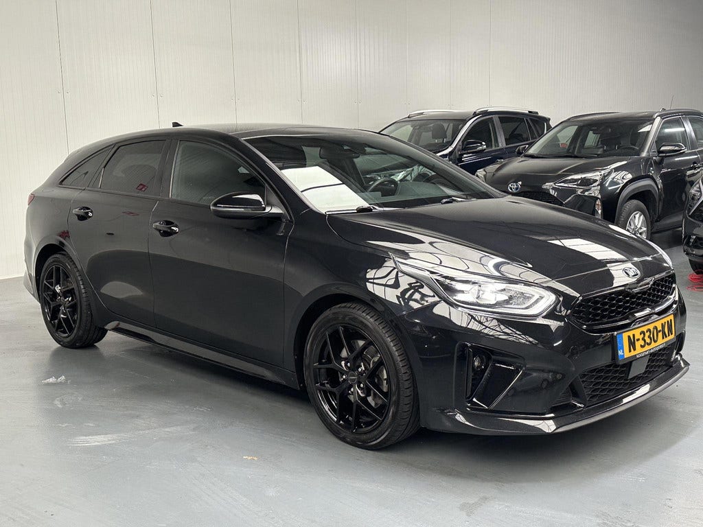 Kia ProCeed (23)