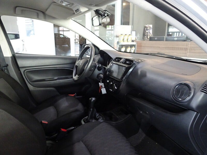 Mitsubishi Space Star (4)