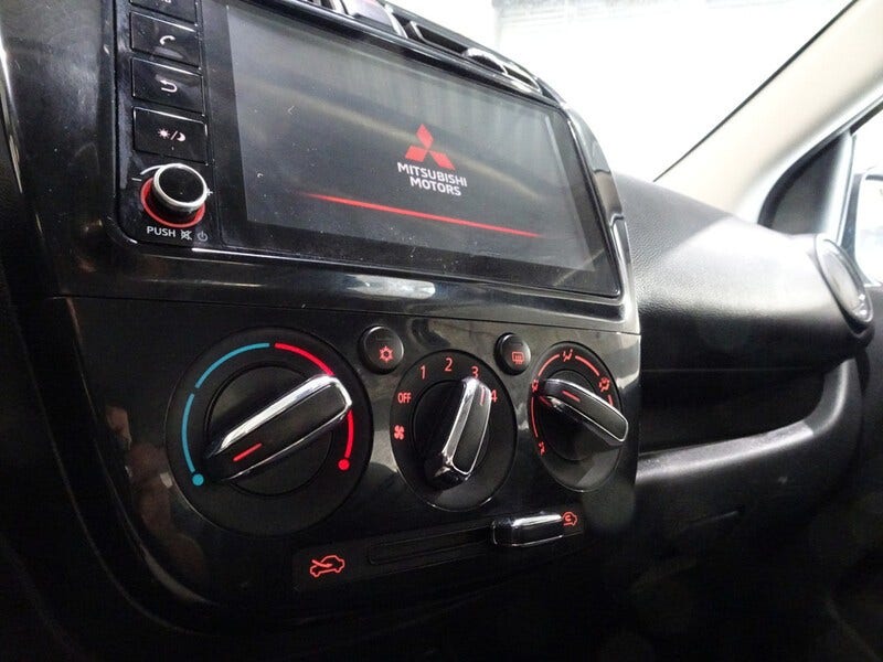 Mitsubishi Space Star (8)