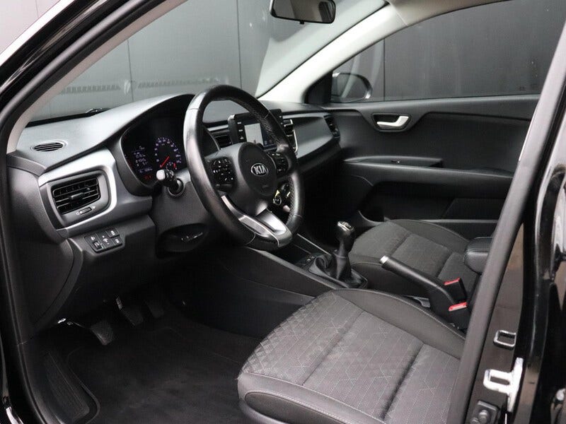 Kia Rio (11)