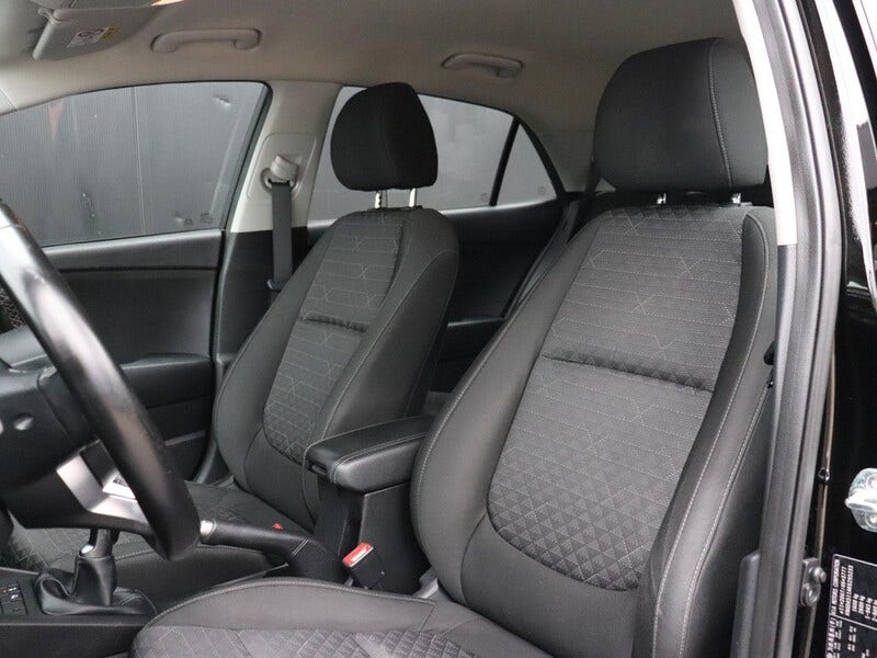 Kia Rio (12)