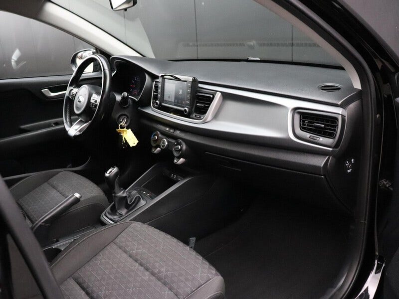 Kia Rio (18)
