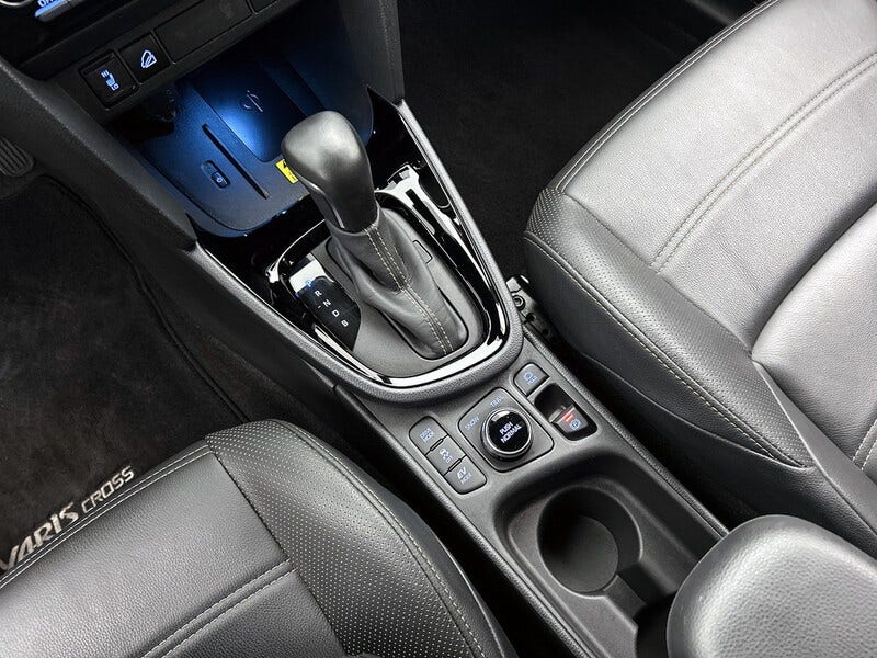 Toyota Yaris Cross (12)