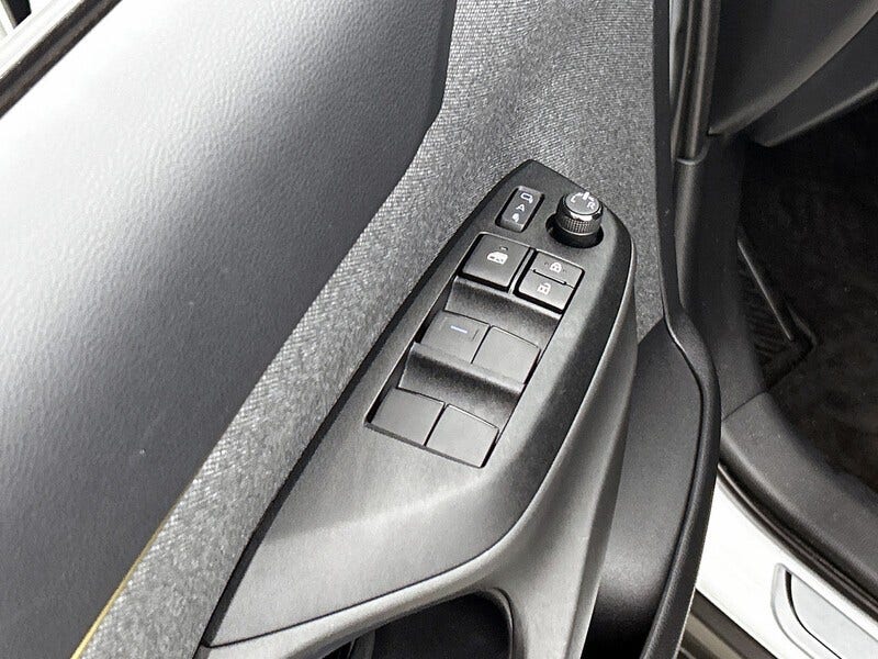 Toyota Yaris Cross (21)